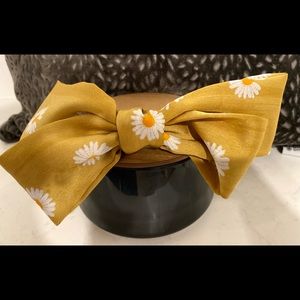 Flower hair bow clip